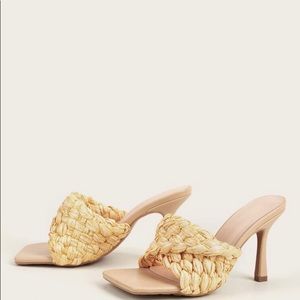 Straw design Mule Sandals